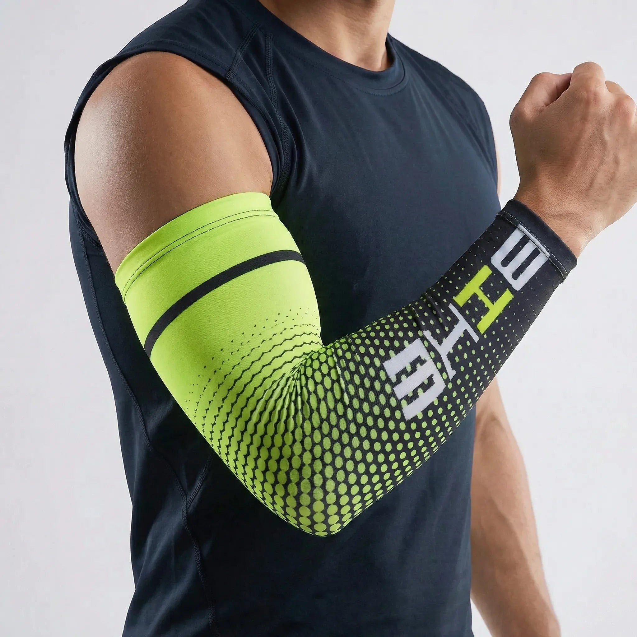 Unisex cooling arm sleeves with sun protection and reflective accents