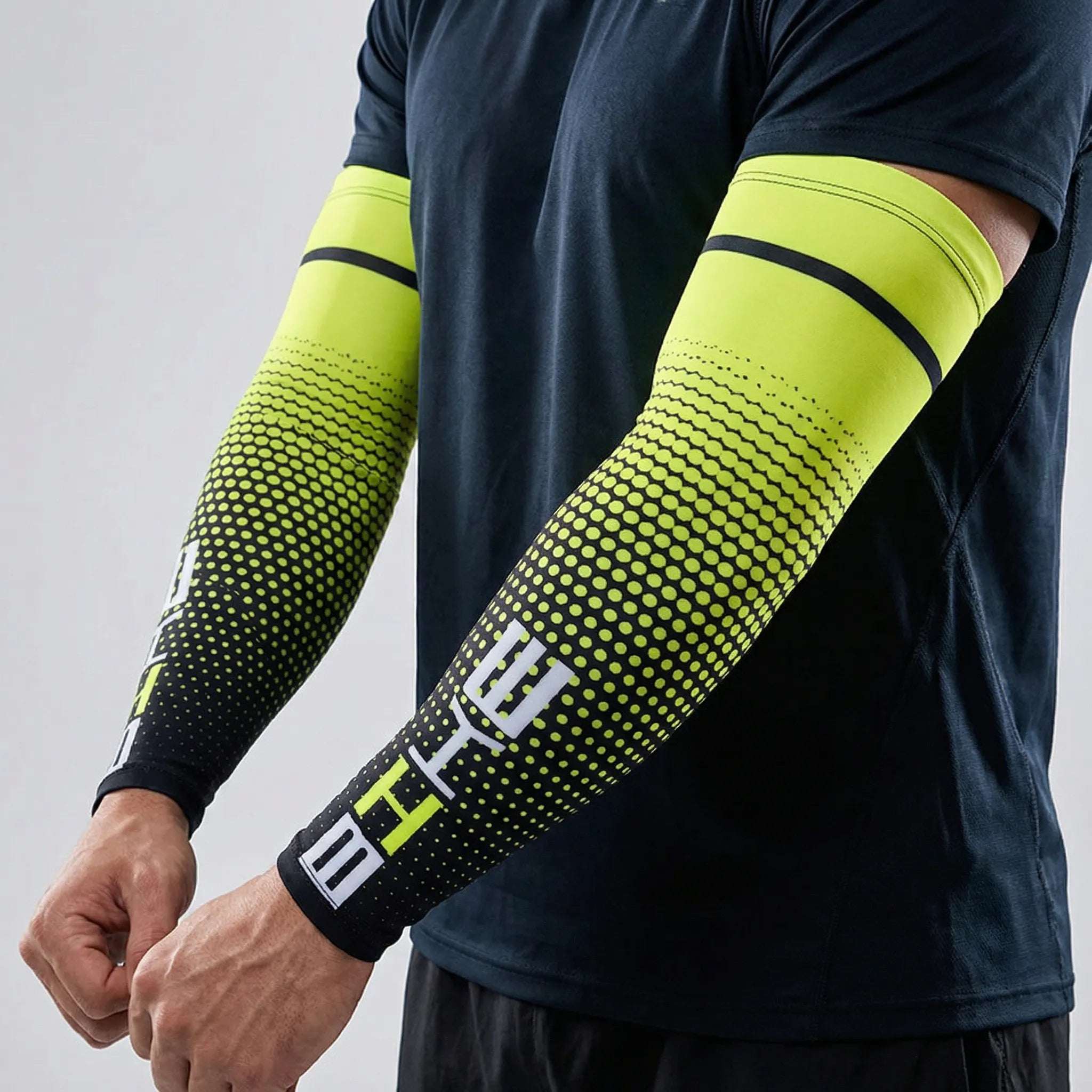 Unisex cooling arm sleeves with sun protection and reflective accents