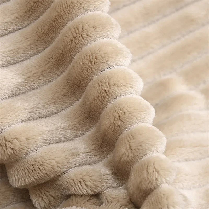 Coral velvet throw blanket with ultra soft anti-pilling finish