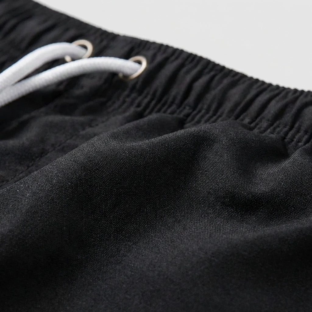 Men's quick-drying swim shorts short cut with side slits