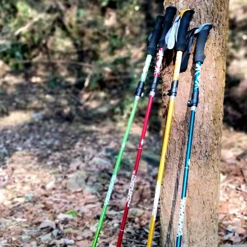 Ultralight foldable trekking poles with compact telescopic design