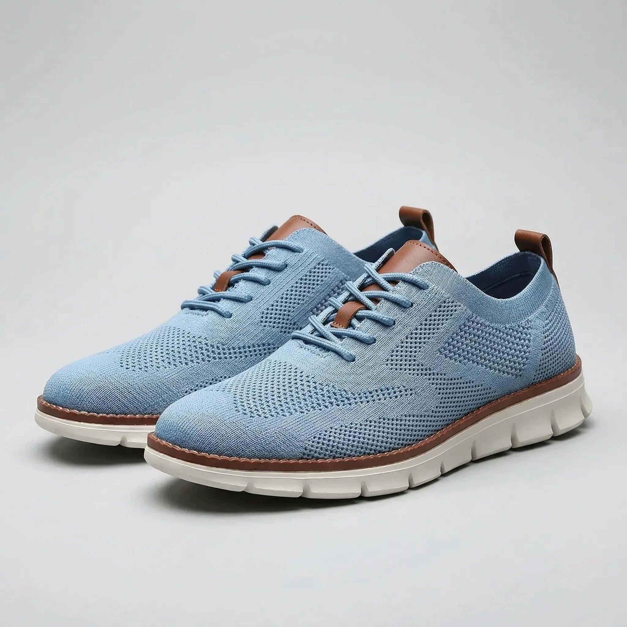 Lightweight breathable mesh sneaker with cushioned sole for men