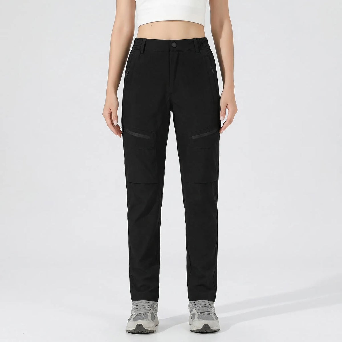 Women's hiking pants with four-way stretch, water-repellent cargo design