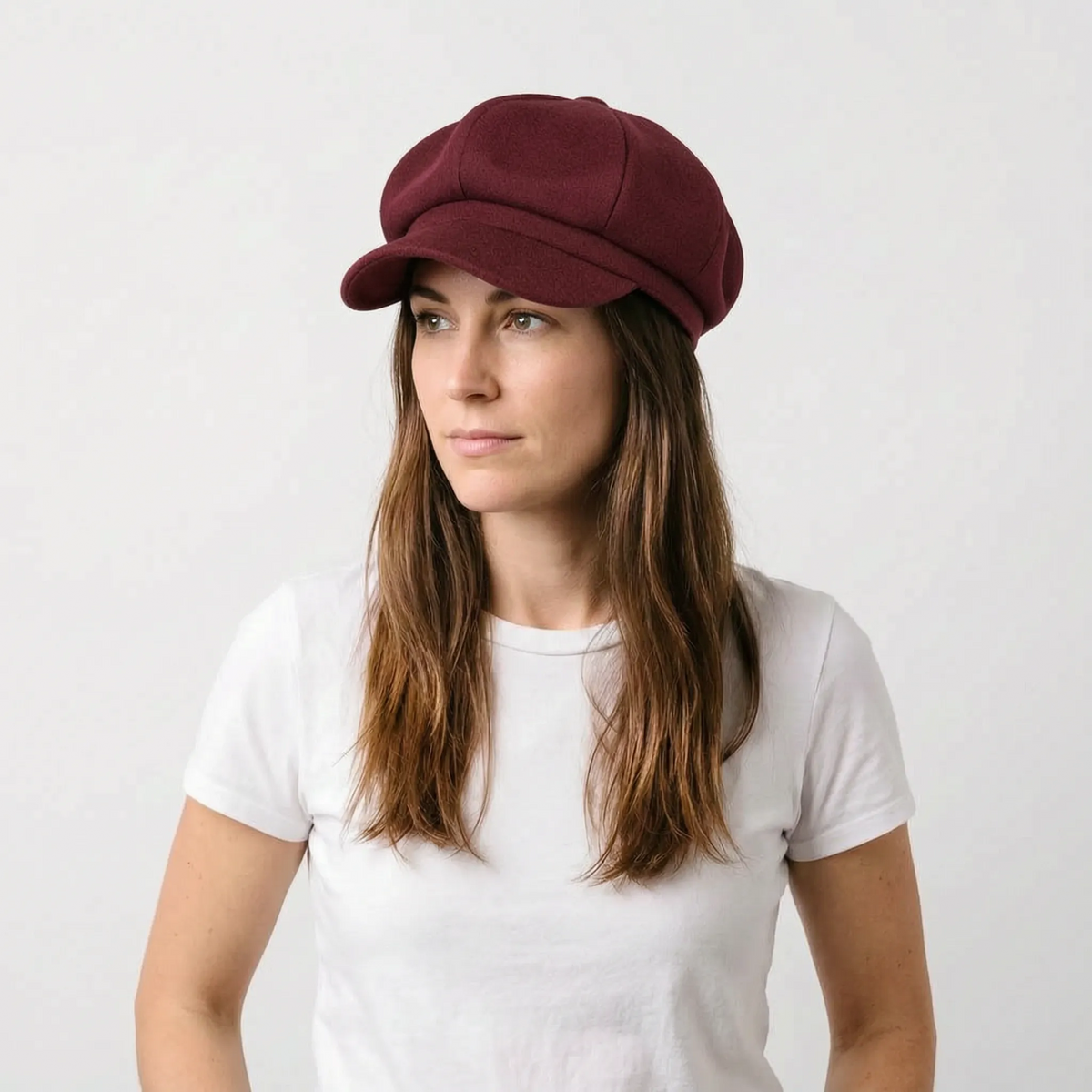 Classic beret with visor and dense woven material for cool weather