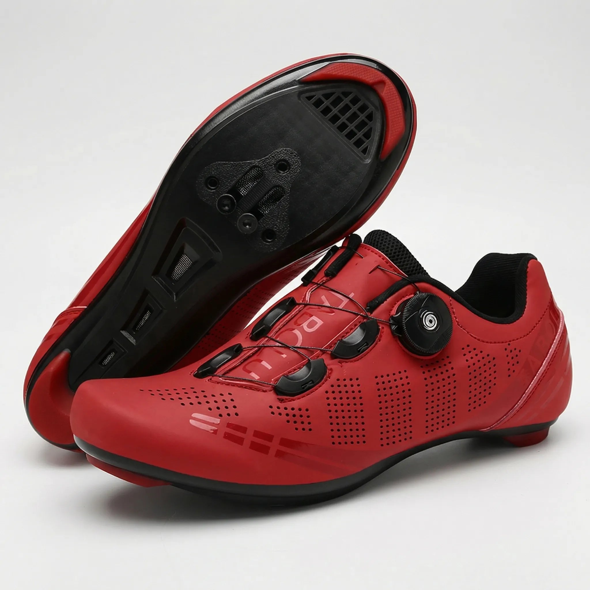 MTB cycling shoe with rotary knob closure and SPD cleat compatibility