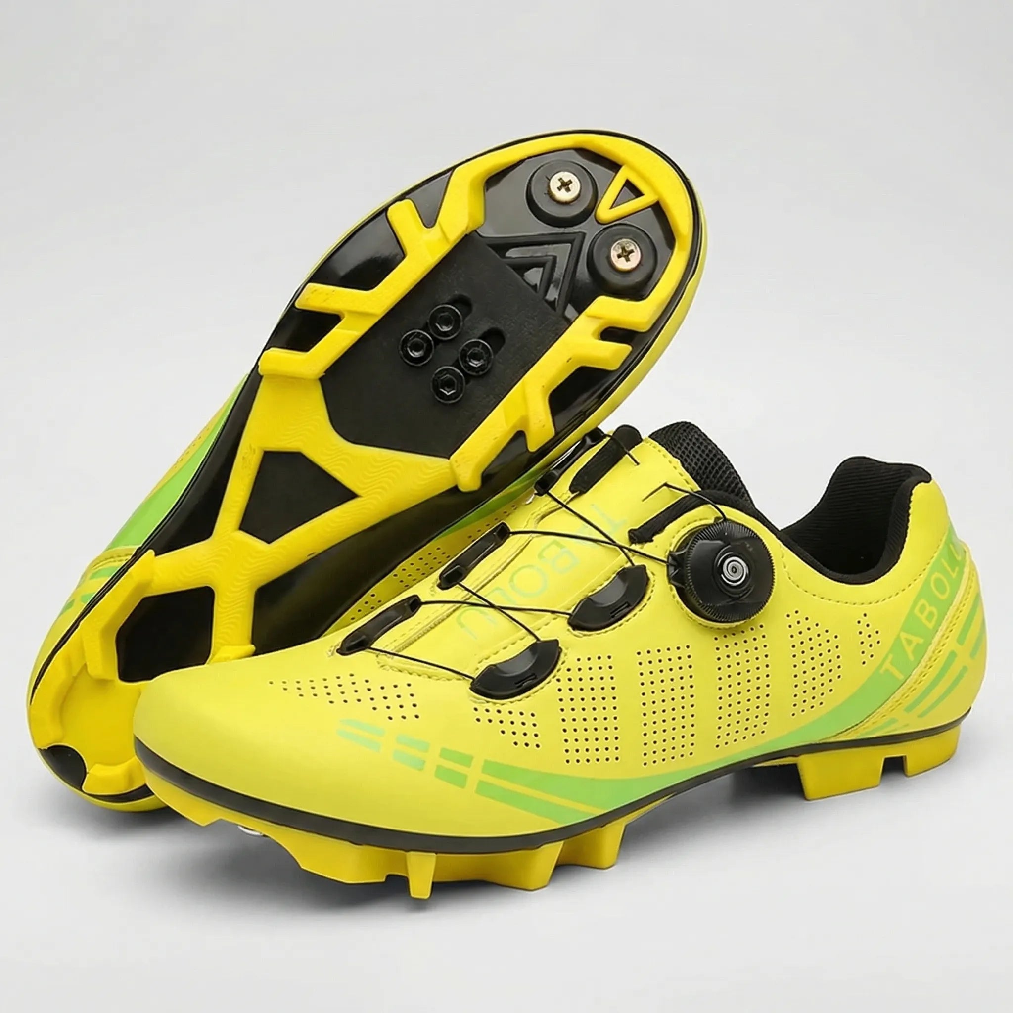 MTB cycling shoe with rotary knob closure and SPD cleat compatibility