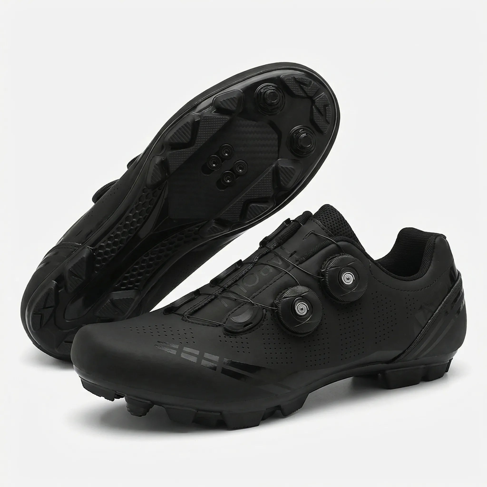 MTB cycling shoe with rotary knob closure and SPD cleat compatibility
