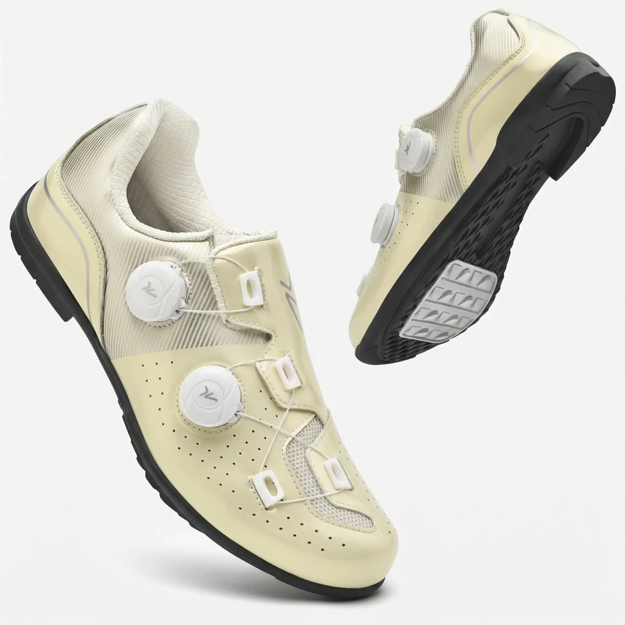 Road and MTB cycling shoes with dual rotary dial closure system