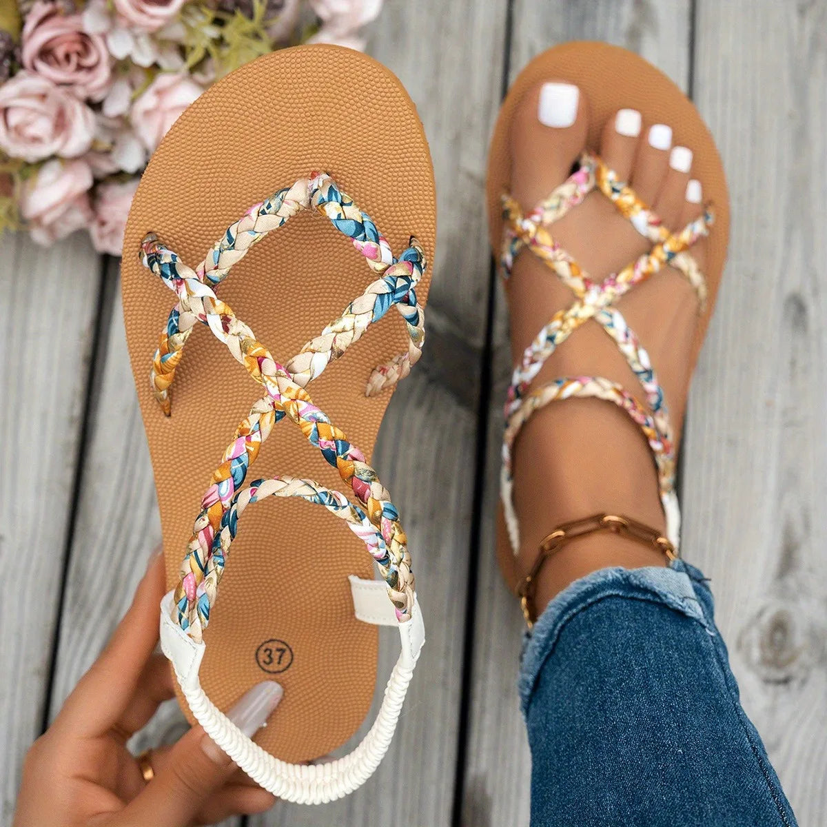 Women's flat summer sandals with multicolor braided woven straps