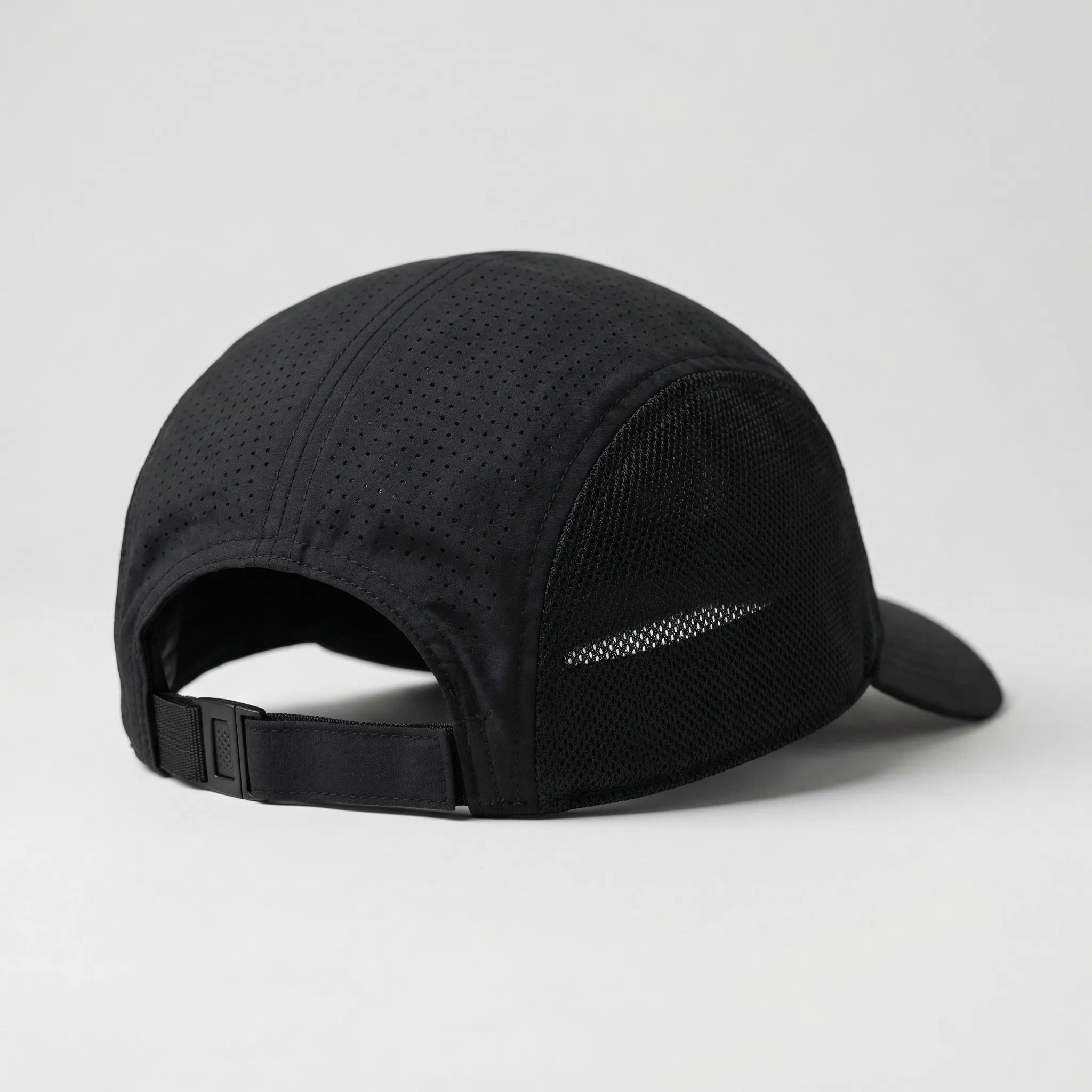 UV-rated baseball cap with mesh ventilation and quick-drying fabric