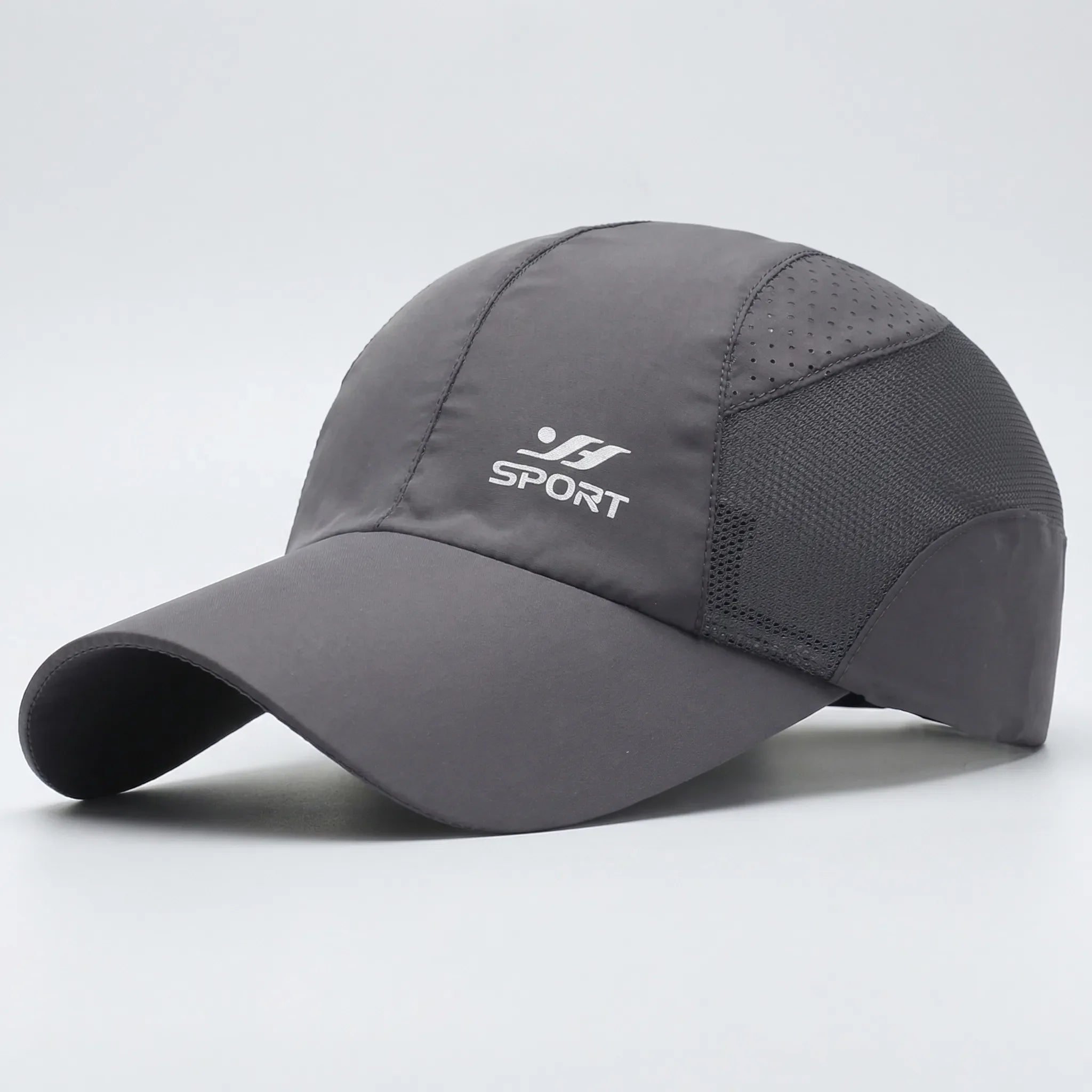 UV-rated baseball cap with mesh ventilation and quick-drying fabric