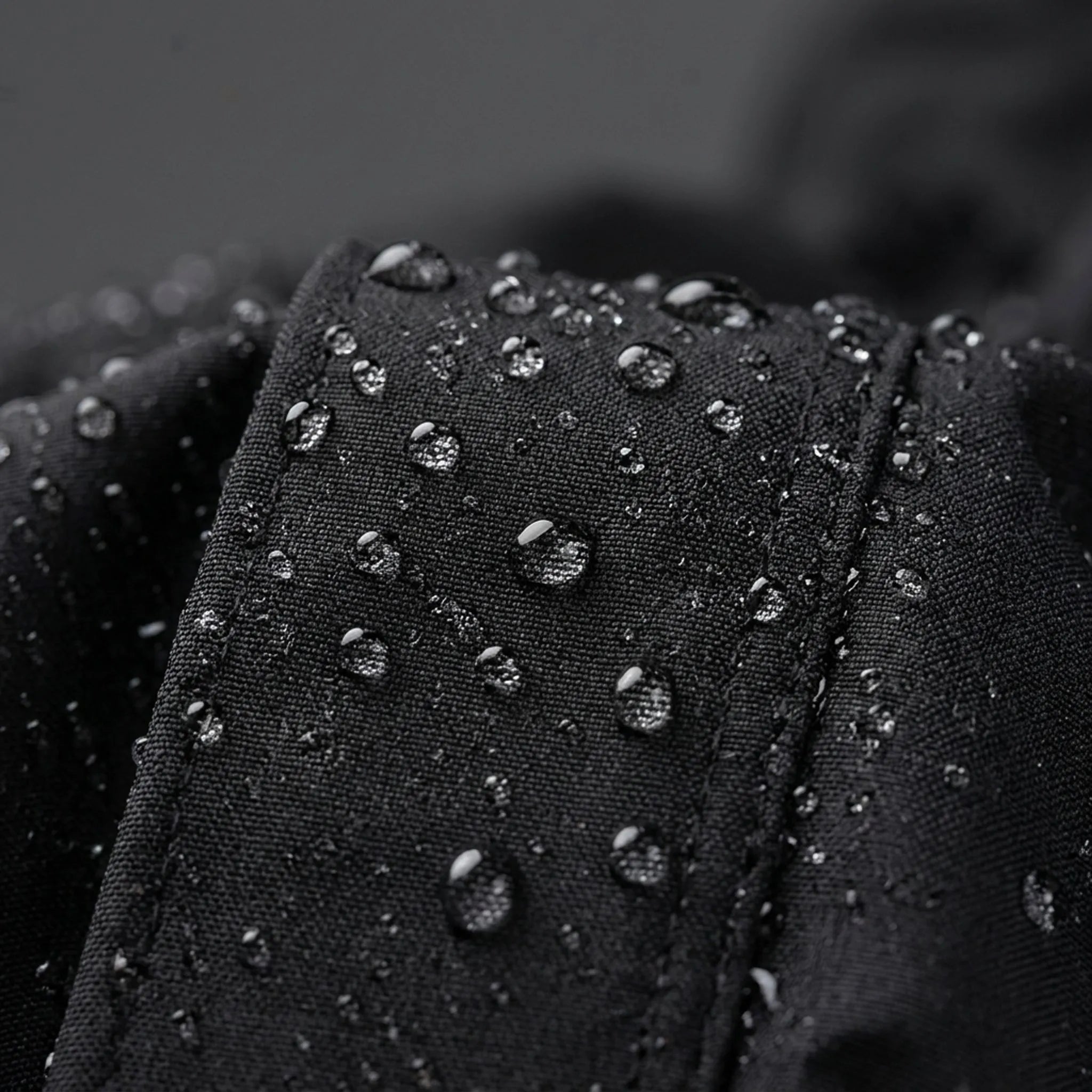 Outdoor cap with detachable zip-off neck flap and quick-drying fabric