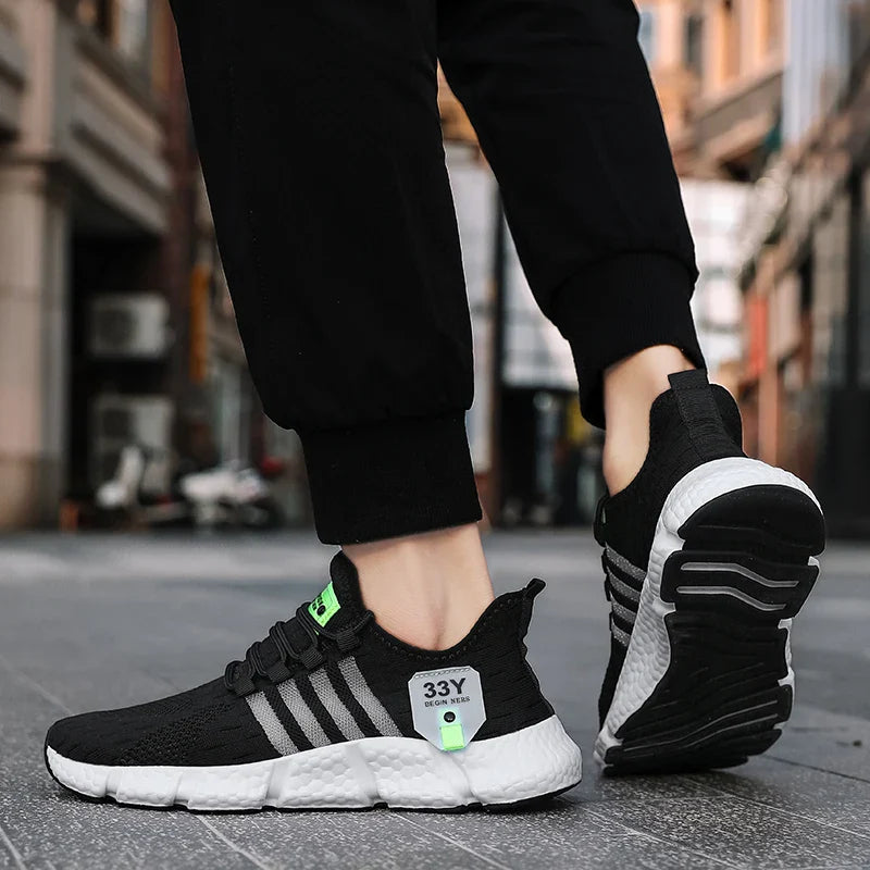 Men's lightweight mesh sneaker with breathable upper and cushioned sole